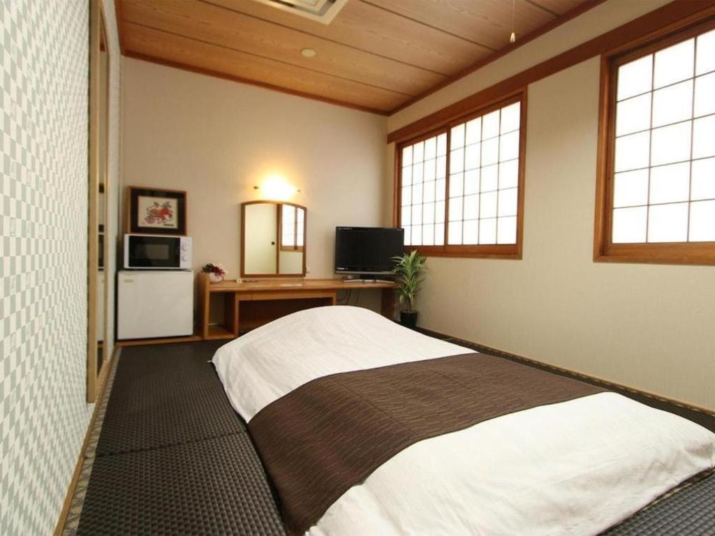 Hotel Livemax Budget Naha Tomarikou מראה חיצוני תמונה