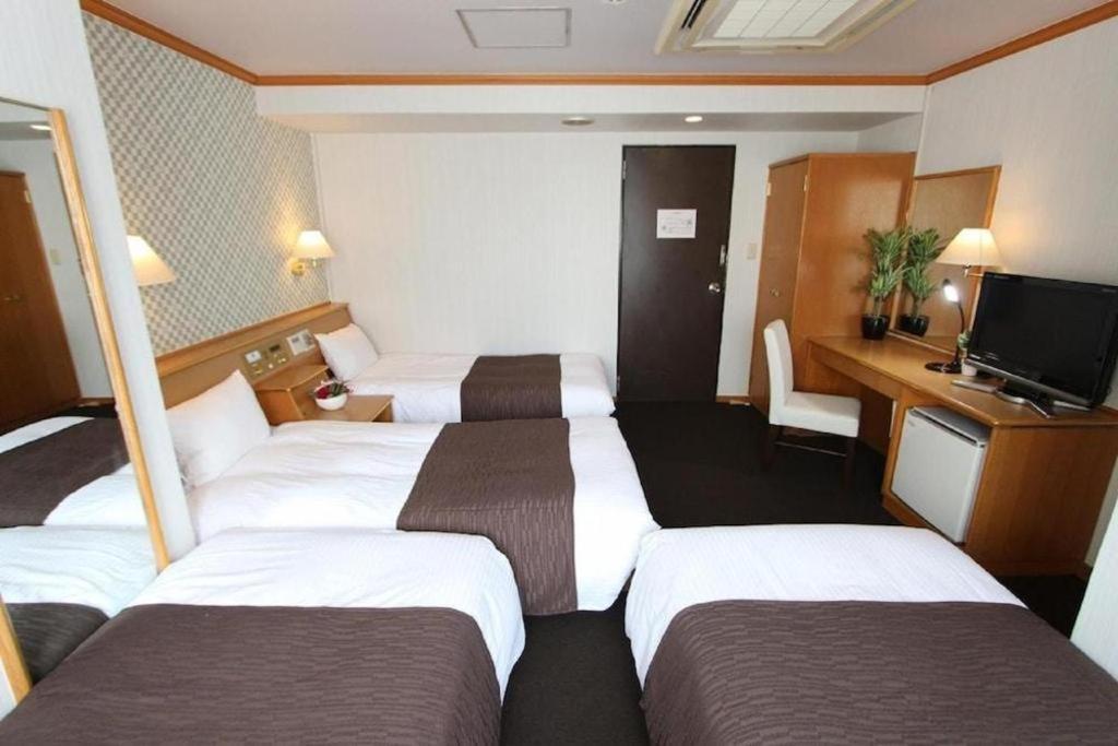 Hotel Livemax Budget Naha Tomarikou מראה חיצוני תמונה