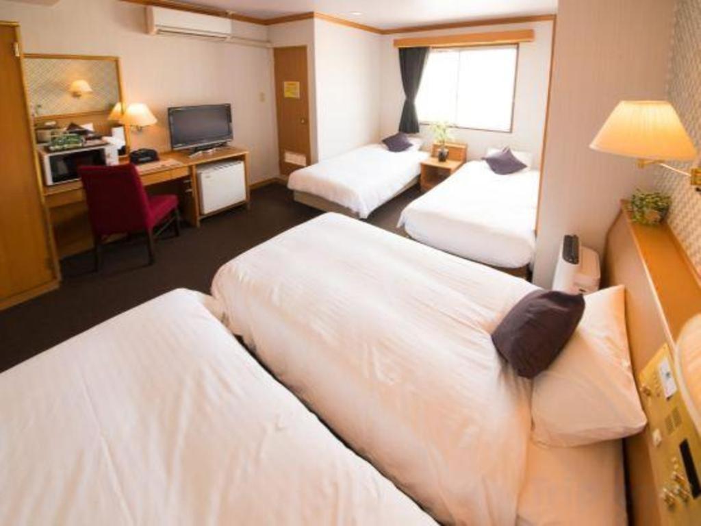Hotel Livemax Budget Naha Tomarikou מראה חיצוני תמונה