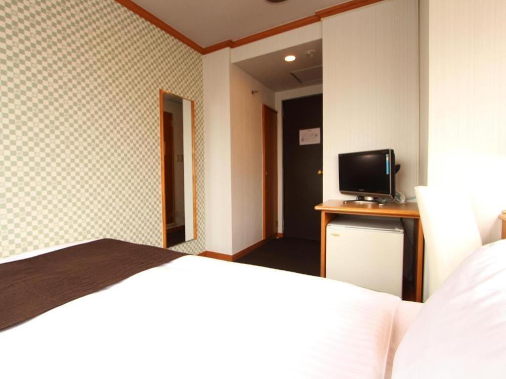 Hotel Livemax Budget Naha Tomarikou מראה חיצוני תמונה