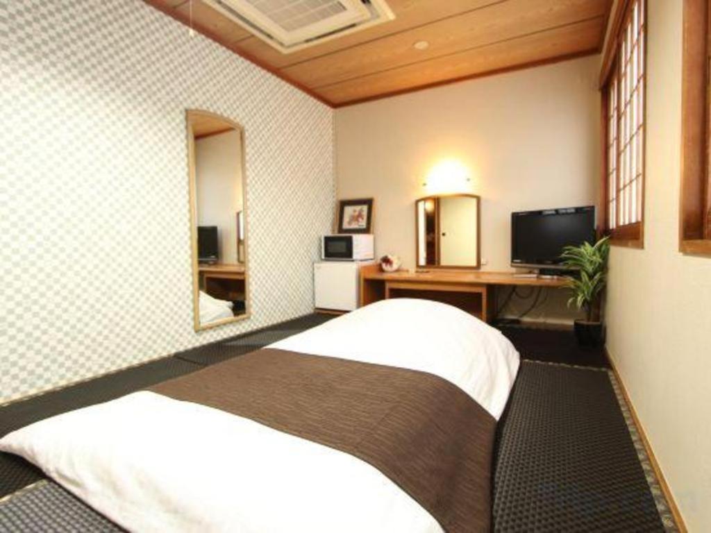 Hotel Livemax Budget Naha Tomarikou מראה חיצוני תמונה