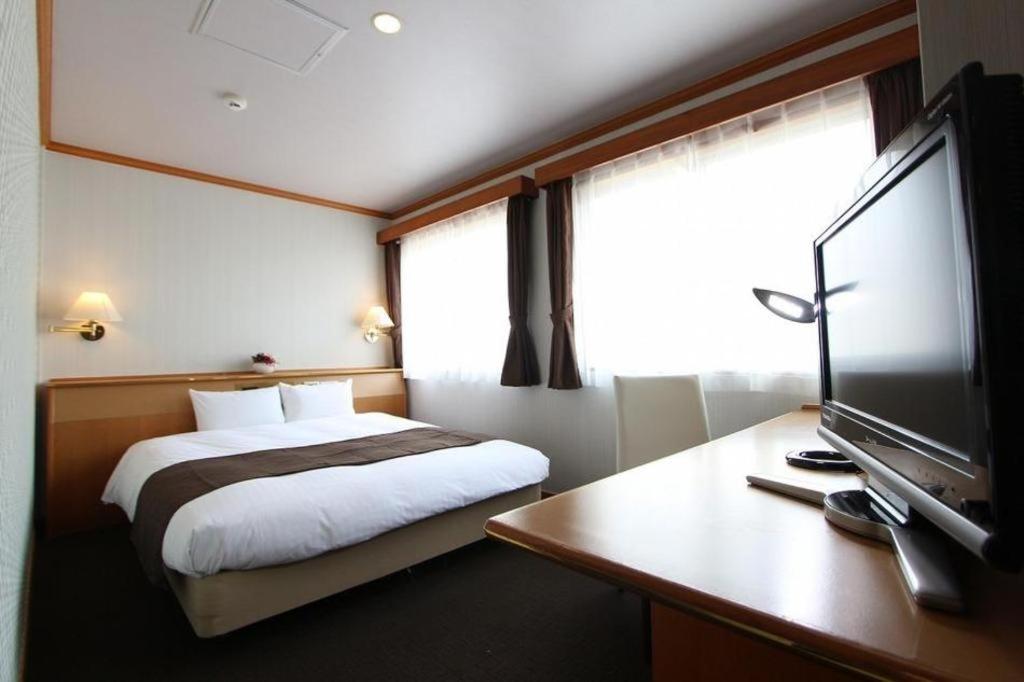 Hotel Livemax Budget Naha Tomarikou מראה חיצוני תמונה