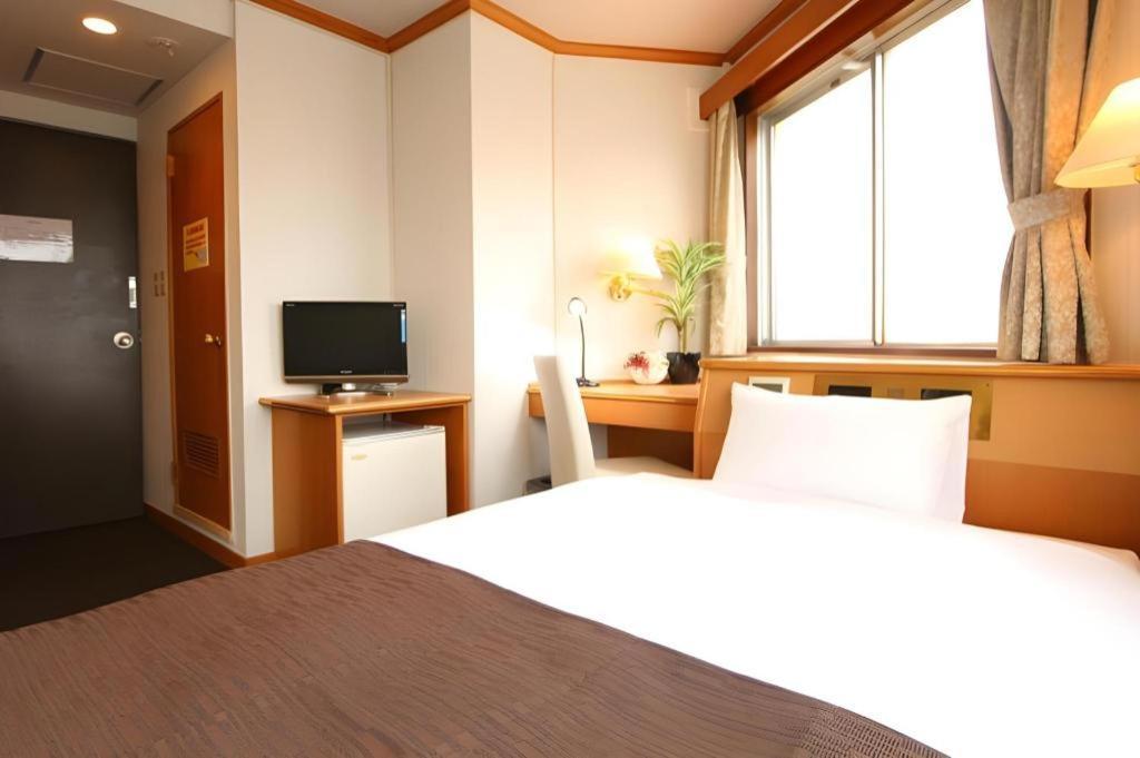 Hotel Livemax Budget Naha Tomarikou מראה חיצוני תמונה
