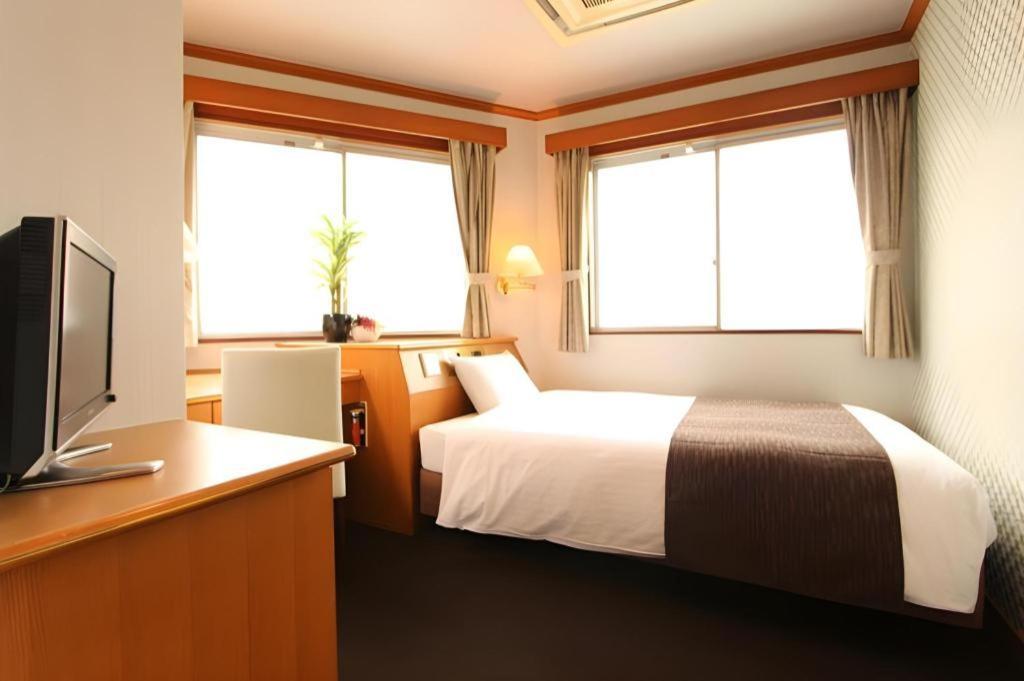 Hotel Livemax Budget Naha Tomarikou מראה חיצוני תמונה