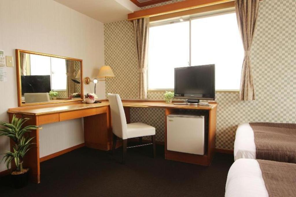 Hotel Livemax Budget Naha Tomarikou מראה חיצוני תמונה