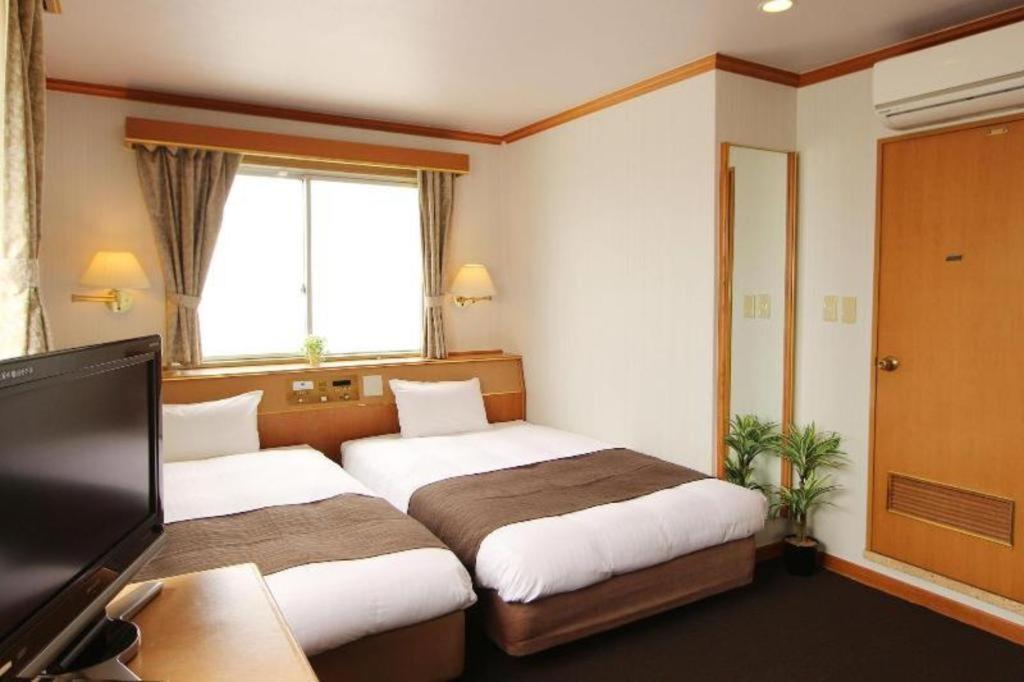 Hotel Livemax Budget Naha Tomarikou מראה חיצוני תמונה