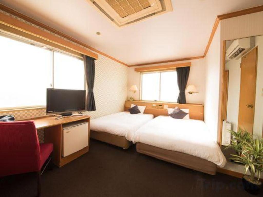 Hotel Livemax Budget Naha Tomarikou מראה חיצוני תמונה