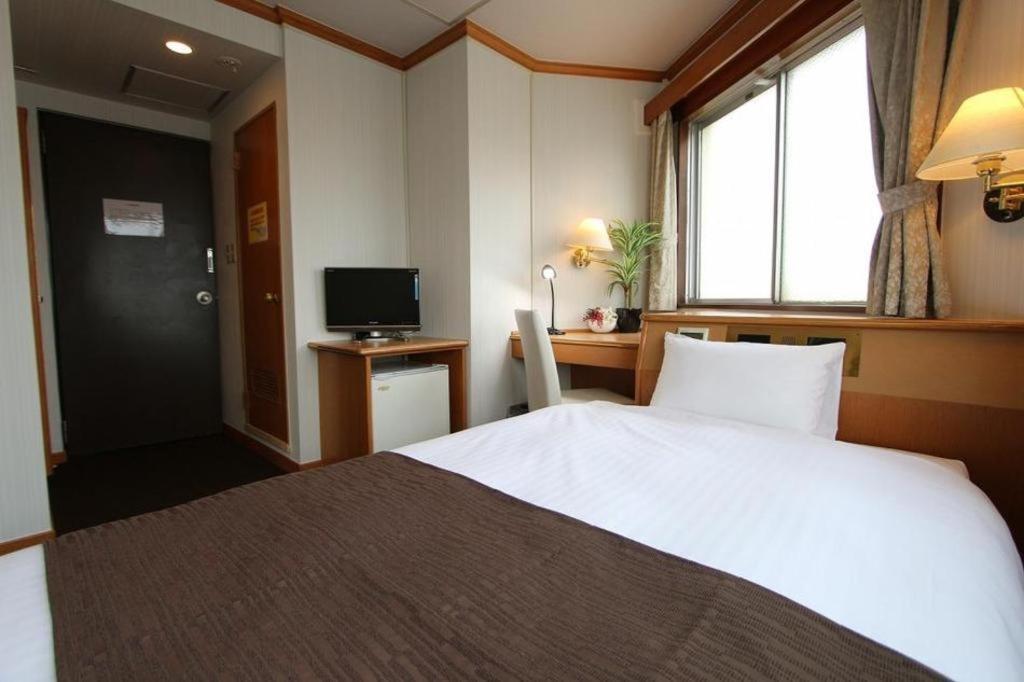 Hotel Livemax Budget Naha Tomarikou מראה חיצוני תמונה