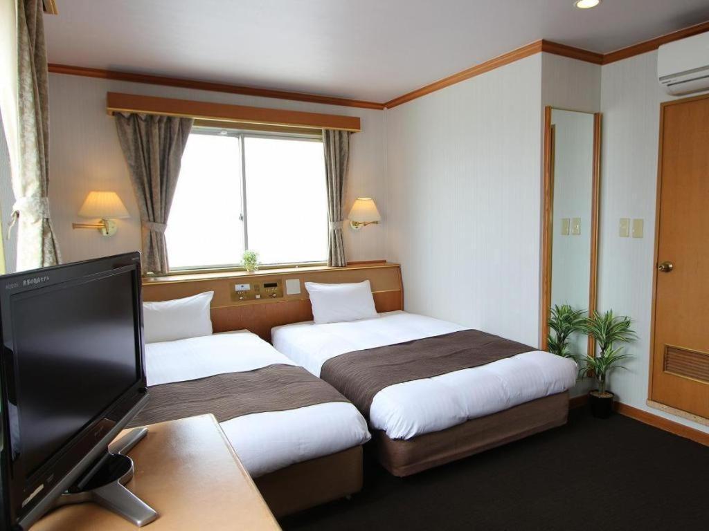 Hotel Livemax Budget Naha Tomarikou מראה חיצוני תמונה